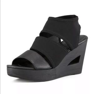 EILEEN FISHER RALLY2 ITALIAN LEATHER WEDGE SANDALS